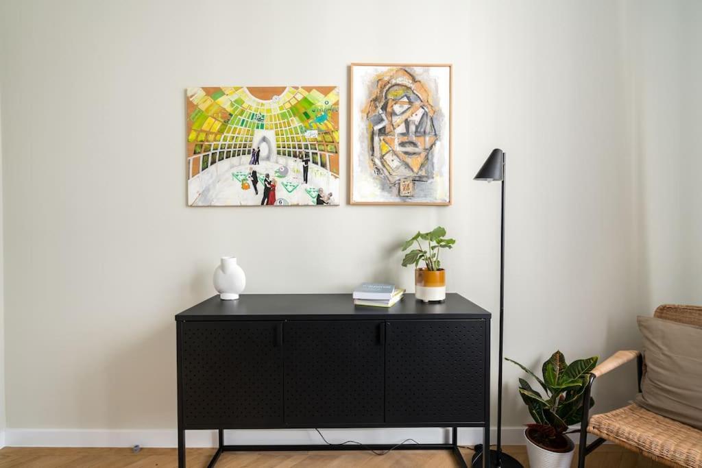 Exquisite Art Deco 2br Prime Location * Bucarest